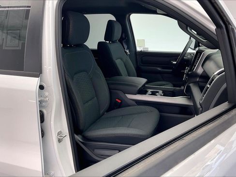 New 2026 RAM 1500 Express AWD/4WD image 9