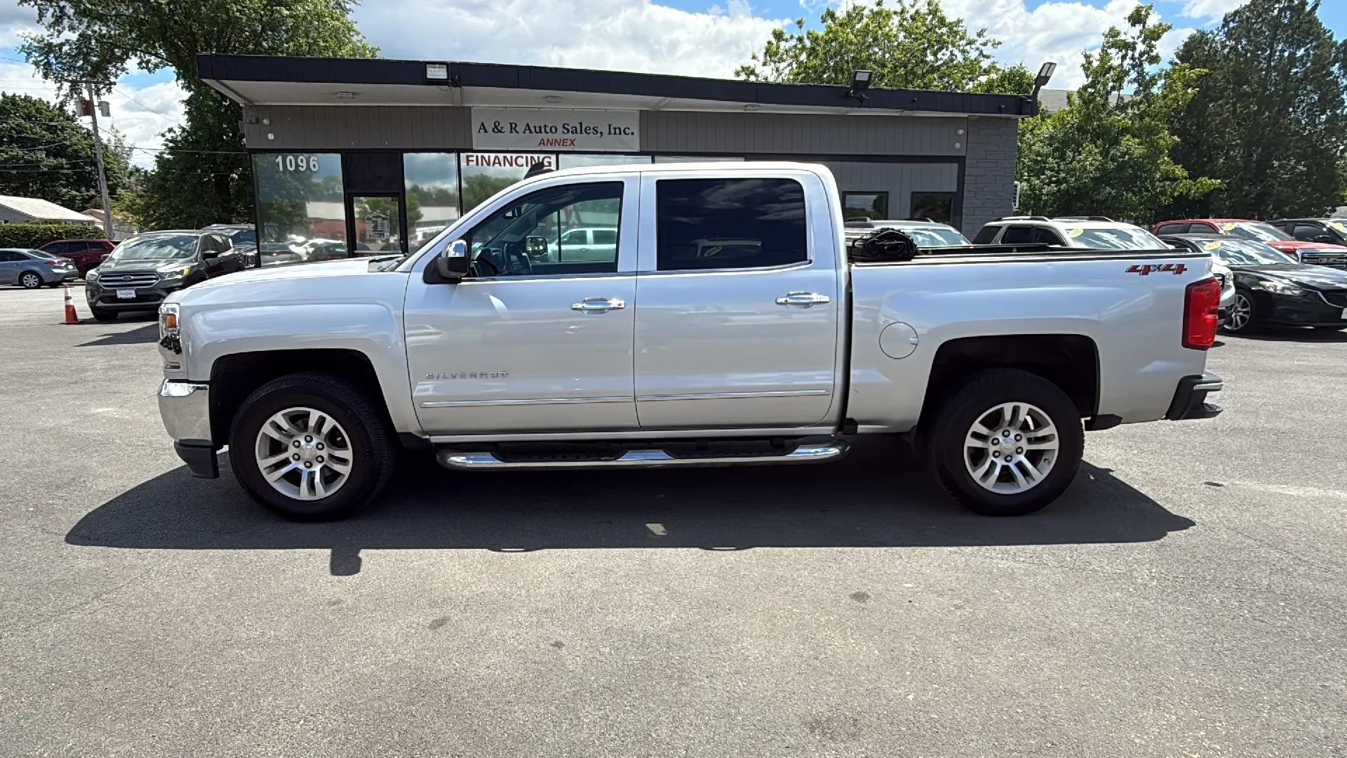 Used 2018 Chevrolet Silverado 1500 LTZ AWD/4WD image 4