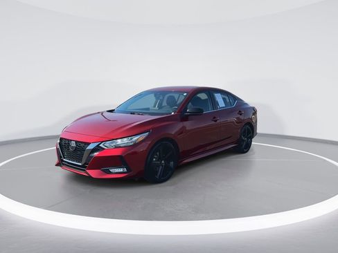 Used 2023 Nissan Sentra SR w/ Electronics Package FWD image 4