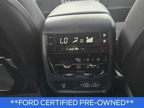 Used 2025 Jeep Grand Cherokee L Altitude RWD image 16