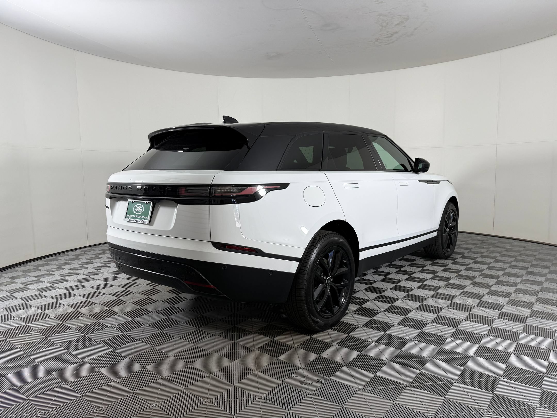 New 2026 Land Rover Range Rover Velar S AWD/4WD image 9