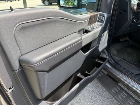 Used 2024 Ford F350 Lariat w/ Tremor Off-Road Package AWD/4WD image 13