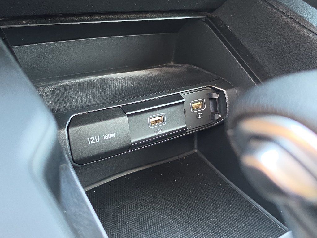 Used 2021 Kia Telluride LX FWD image 26