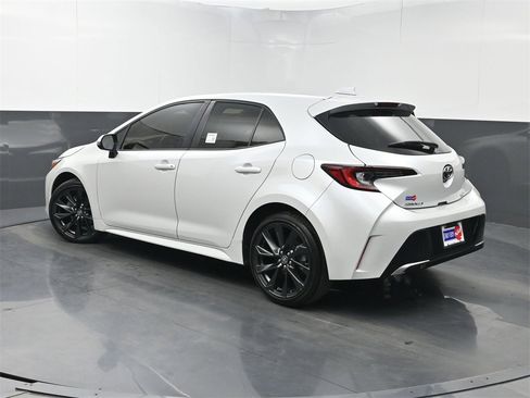 Used 2024 Toyota Corolla XSE image 23