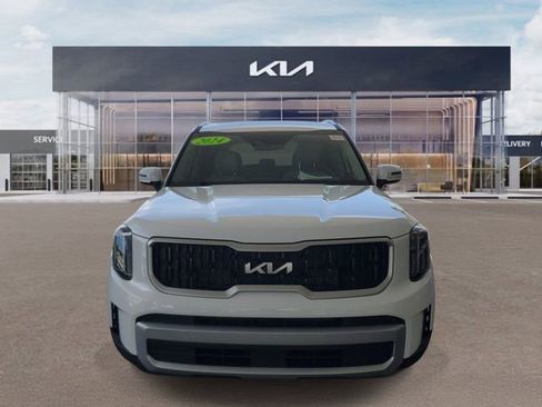 Used 2024 Kia Telluride EX FWD image 2