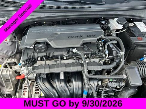 Used 2024 Hyundai Elantra SEL FWD image 32