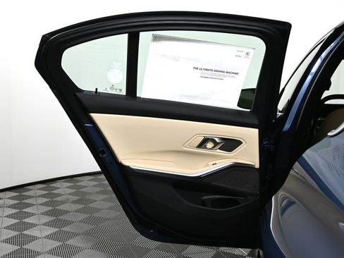 New 2026 BMW 330i xDrive Sedan w/ Convenience Package image 32