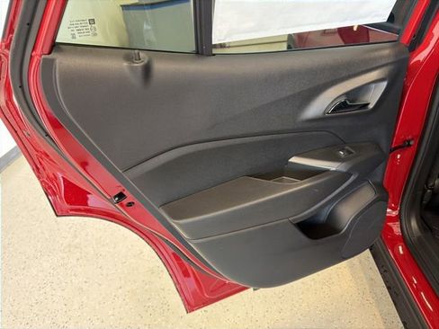 New 2026 Chevrolet Trax LT image 38