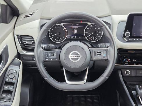Certified 2021 Nissan Rogue SV w/ Premium Package FWD image 26