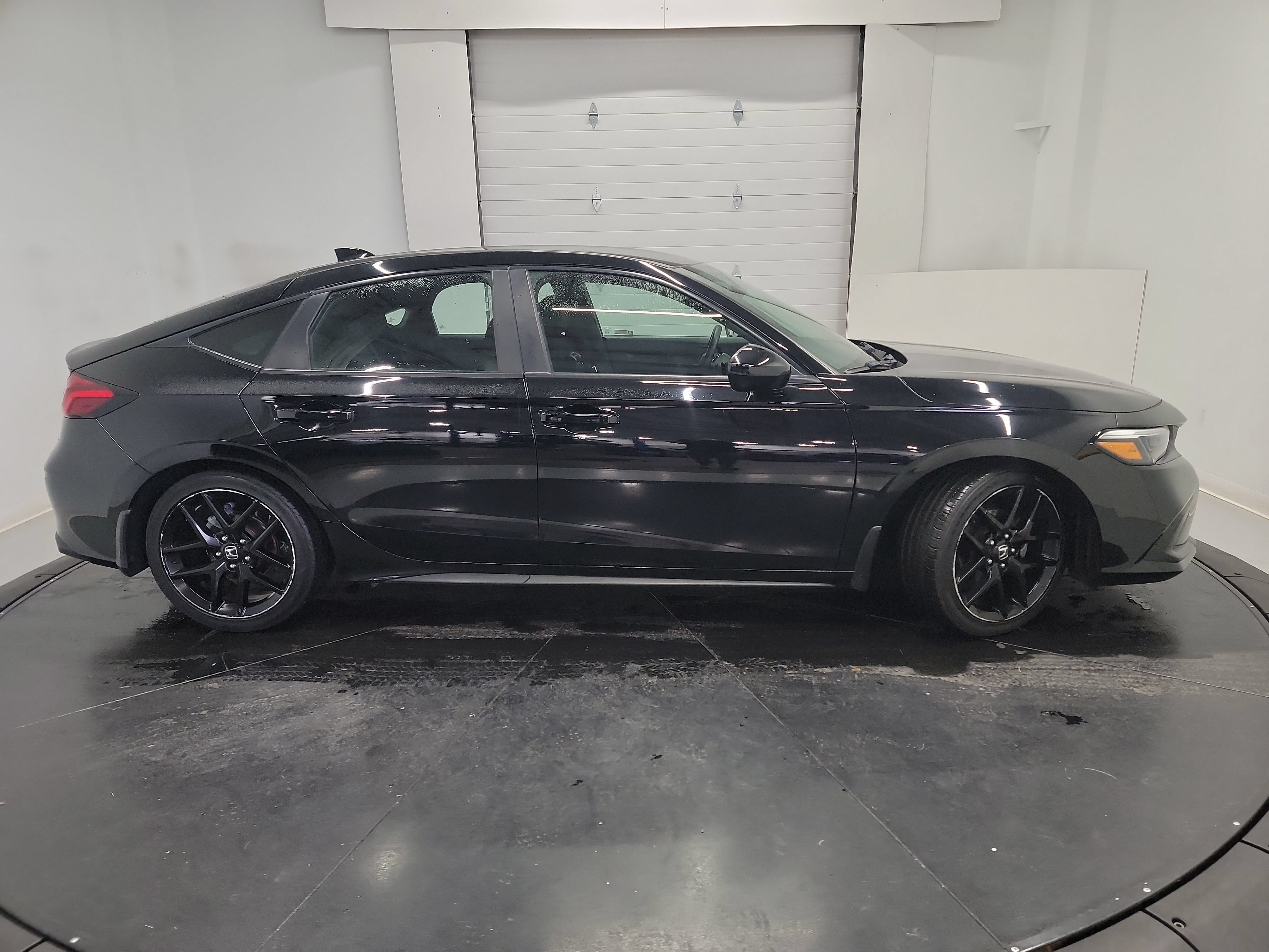 Used 2023 Honda Civic Sport image 11