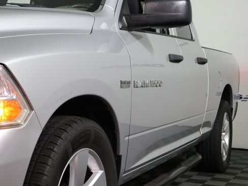 Used 2012 RAM 1500 Express RWD image 11