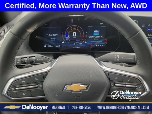 Used 2026 Chevrolet Equinox LT AWD/4WD image 12