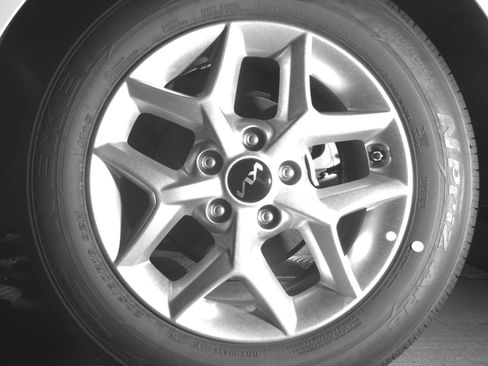 Used 2025 Kia Soul LX w/ LX Technology Package image 14