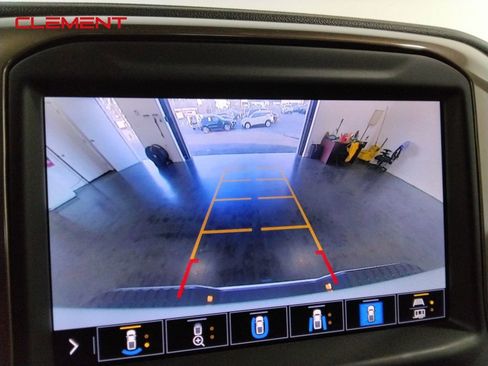 Used 2022 Chevrolet Silverado 2500 High Country w/ Safety Package II image 22