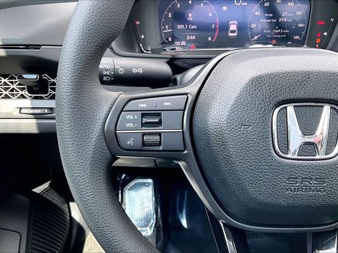 Used 2025 Honda Accord LX image 22