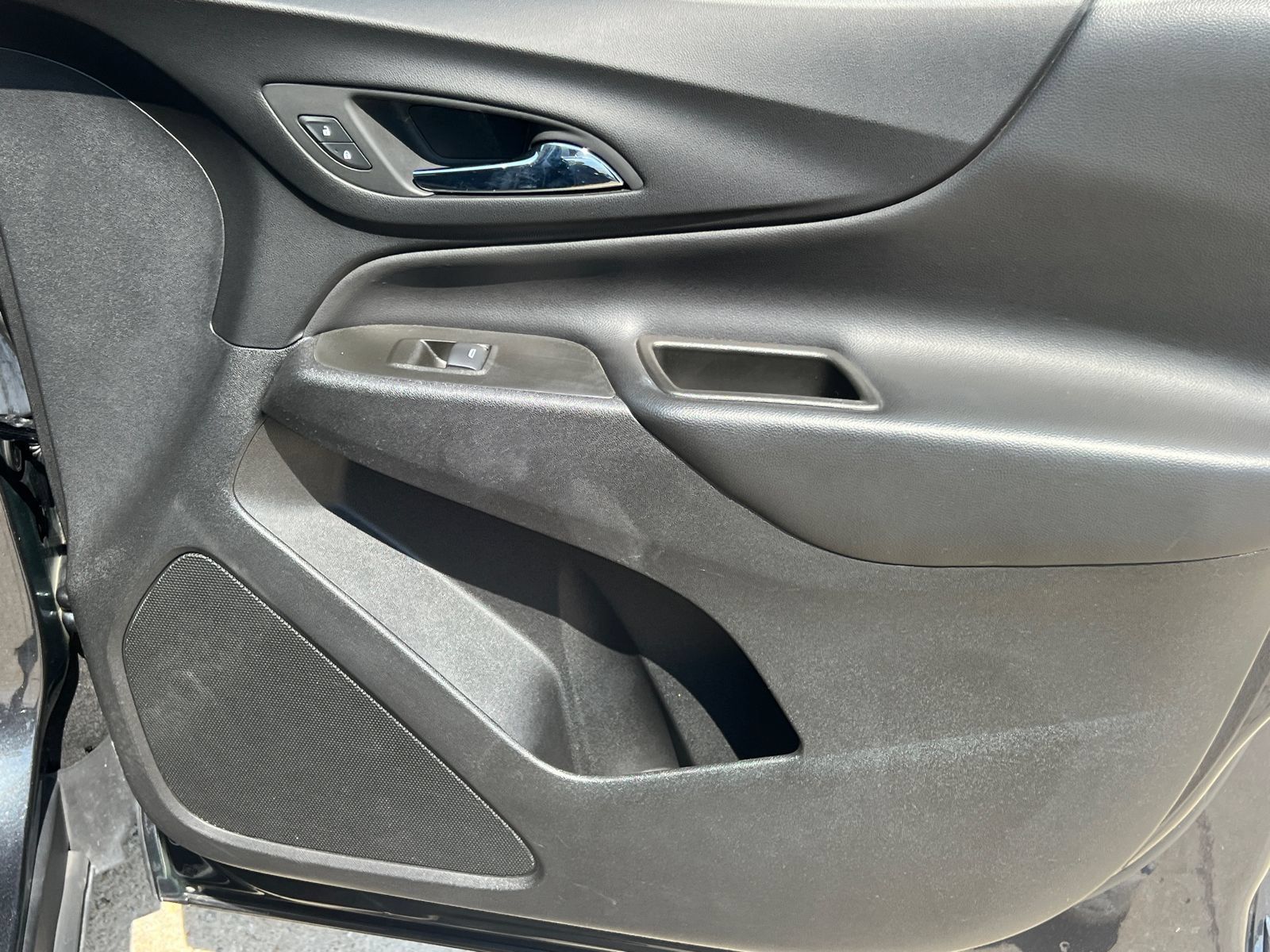 Used 2023 Chevrolet Equinox LT FWD image 15
