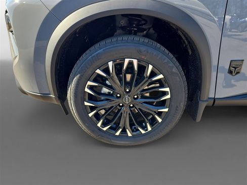 New 2026 Nissan Rogue SV AWD/4WD image 9