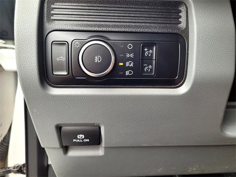 Used 2024 Ford F350 XLT image 19