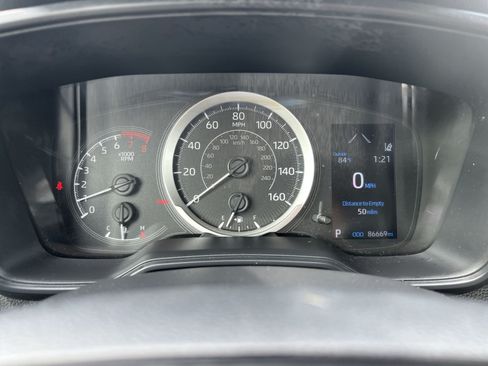 Used 2022 Toyota Corolla LE FWD image 16