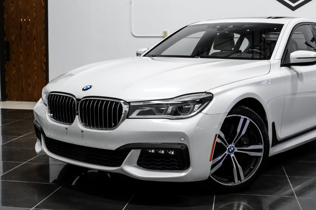 Used 2016 BMW 750i xDrive AWD/4WD image 8
