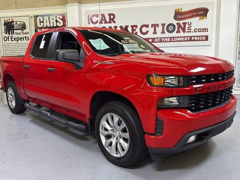 Used 2020 Chevrolet Silverado 1500 Custom w/ Custom Value Package image 2