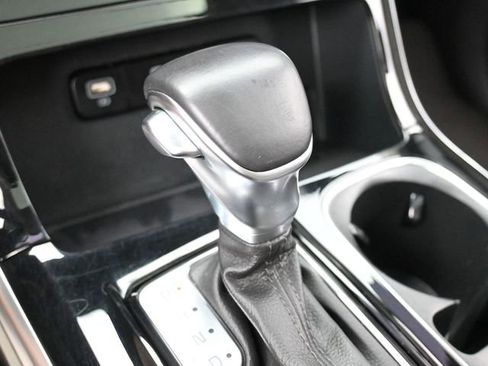 Used 2024 Kia Carnival SX Prestige image 23