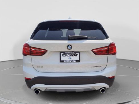 Used 2021 BMW X1 sDrive28i w/ Convenience Package FWD image 4