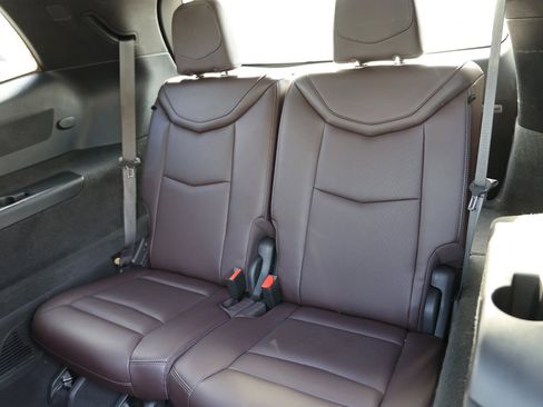 Used 2024 Cadillac XT6 Premium Luxury image 23