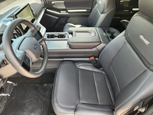 New 2026 Ford Expedition Platinum w/ Driver's Package AWD/4WD image 13