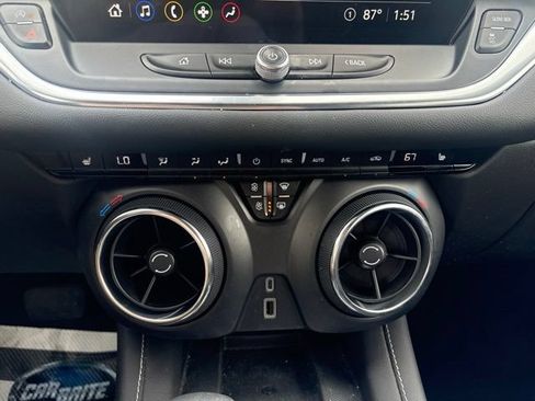 Used 2024 Chevrolet Blazer LT w/ Convenience Package FWD image 15