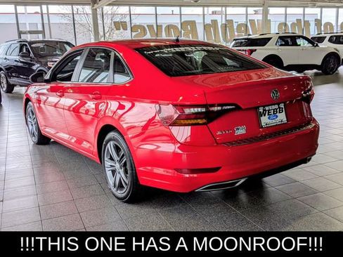 Used 2019 Volkswagen Jetta R-Line w/ R-Line Cold Weather Package FWD image 6