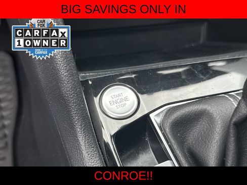 Certified 2023 Volkswagen Taos SE FWD image 18