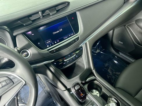 Used 2022 Cadillac XT5 Luxury image 23