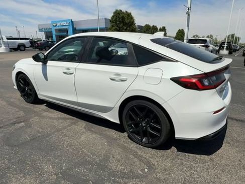 Used 2023 Honda Civic Sport image 6