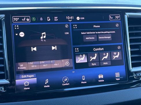 Used 2024 Chrysler Pacifica Touring-L FWD image 23