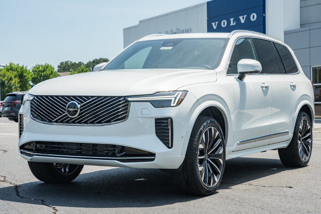 New 2026 Volvo XC90 B6 Plus w/ Protection Package Premier AWD/4WD image 3