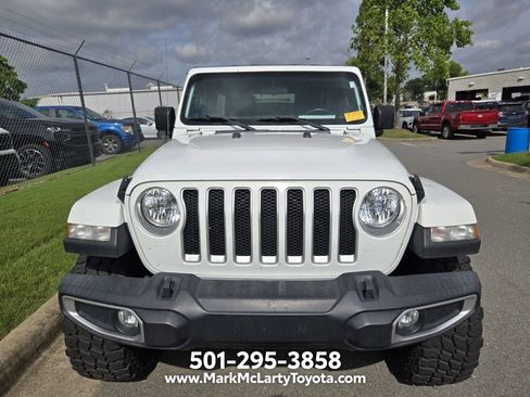 Used 2018 Jeep Wrangler Unlimited Sahara AWD/4WD image 13