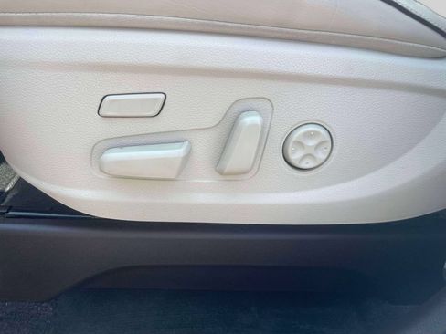 Used 2020 Hyundai Palisade Limited FWD image 19