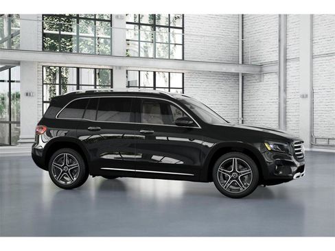 New 2026 Mercedes-Benz GLB 250 4MATIC image 14
