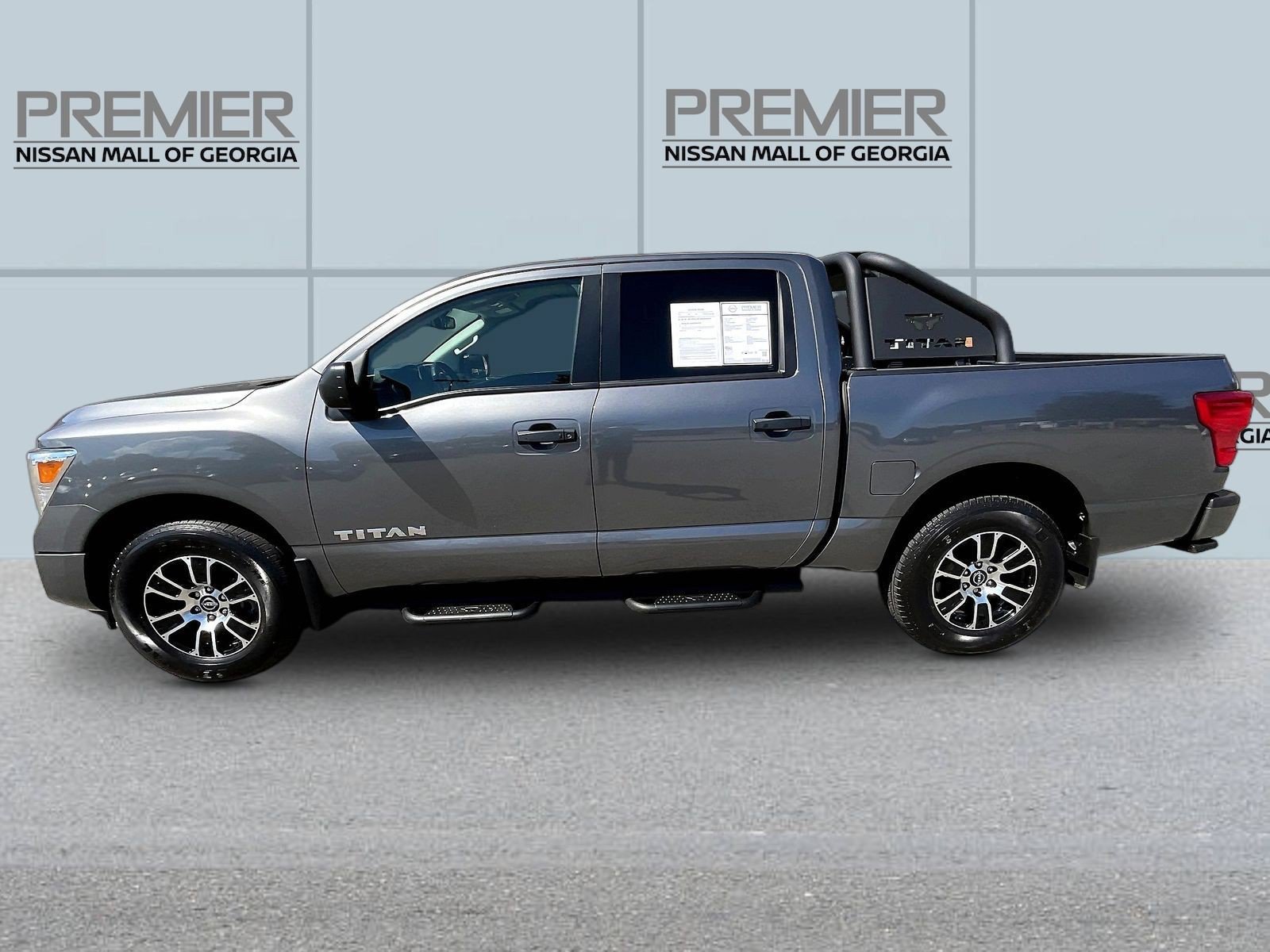 Certified 2024 Nissan Titan SV w/ SV Convenience Package AWD/4WD image 4
