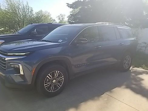 Certified 2025 Chevrolet Traverse LT image 16