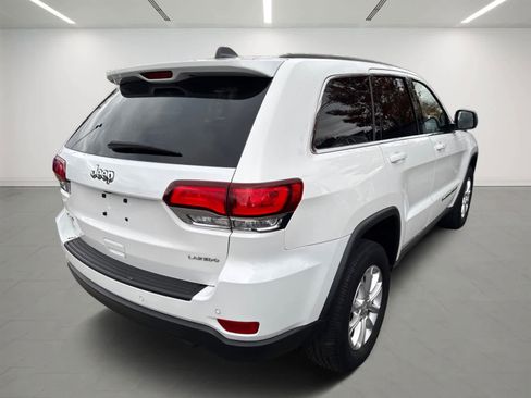 Used 2022 Jeep Grand Cherokee Laredo X image 6