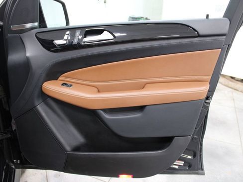 Used 2019 Mercedes-Benz GLE 43 AMG 4MATIC image 35