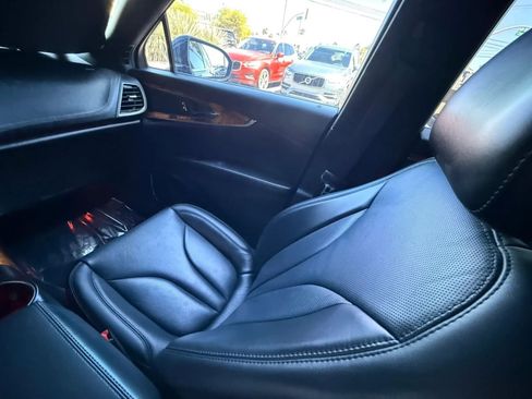 Used 2017 Lincoln MKX Reserve image 49