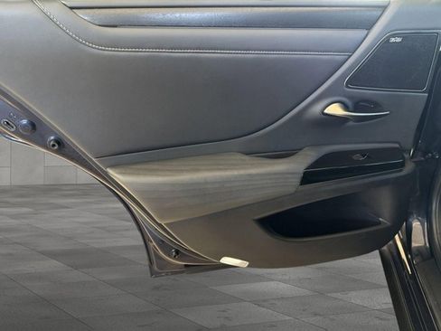 Certified 2022 Lexus ES 350 Ultra Luxury image 20