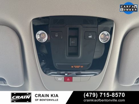Certified 2025 Kia Sorento EX w/ Panoramic Sunroof Package image 32