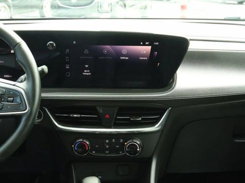 Used 2025 Buick Encore GX Preferred w/ Advanced Technology Package AWD/4WD image 32