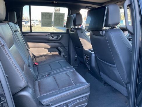 Used 2021 Chevrolet Suburban High Country image 21