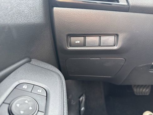 New 2026 Nissan Sentra SV FWD image 16