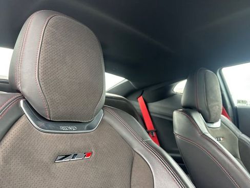Used 2018 Chevrolet Camaro ZL1 image 17